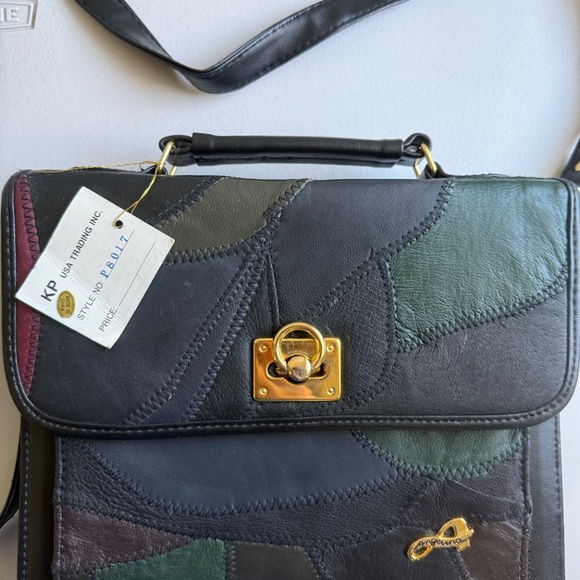 Angelina Collection Classic Black Quilted Chain Shoulder Bag - Picture 6 of 8